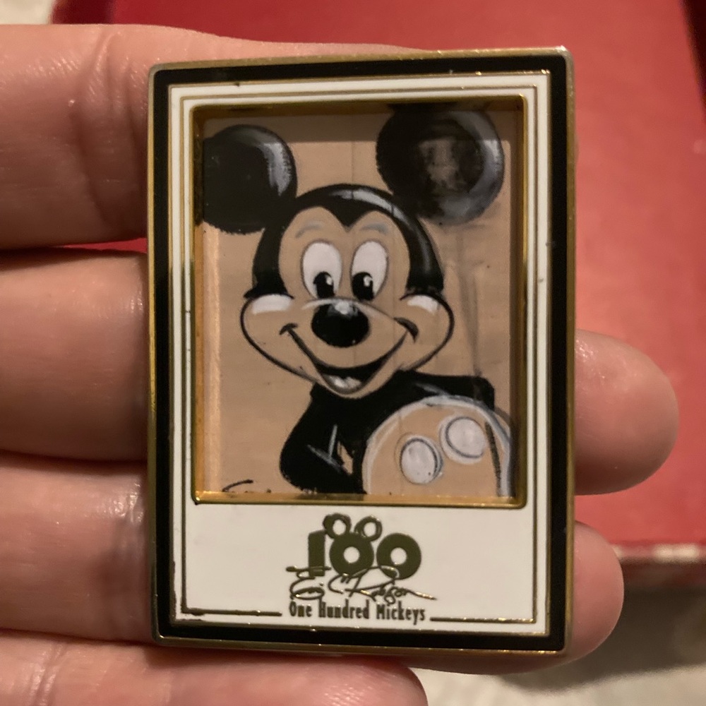 Disney Mickey Mouse 100 - Picture 7 of 7